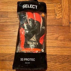 Select goalie gloves size 9